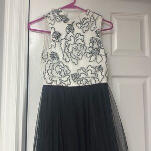 Beautiful formal black and white girls dress size 14